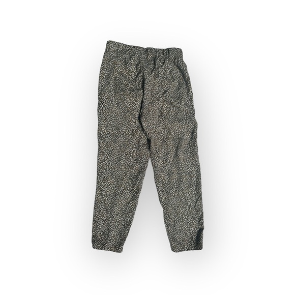 Banana Republic 100% viscose animal print cheetah pants with bow Size Small - Picture 6 of 8